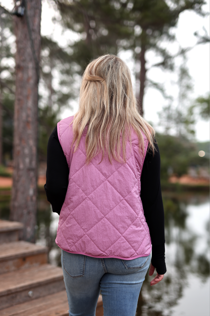 Outbound Quilted Puffer Vest - (Dusty Rose)