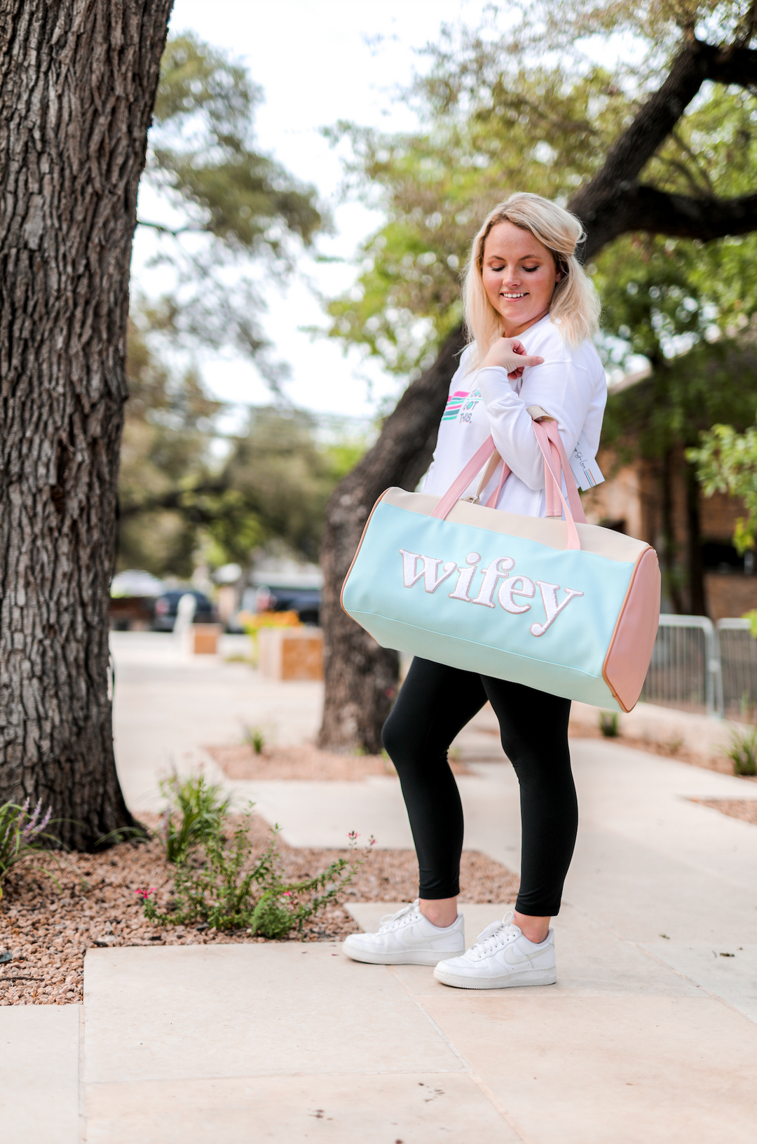 Duffle Bag (Cream/Lt. Blue) - New Wifey Travel