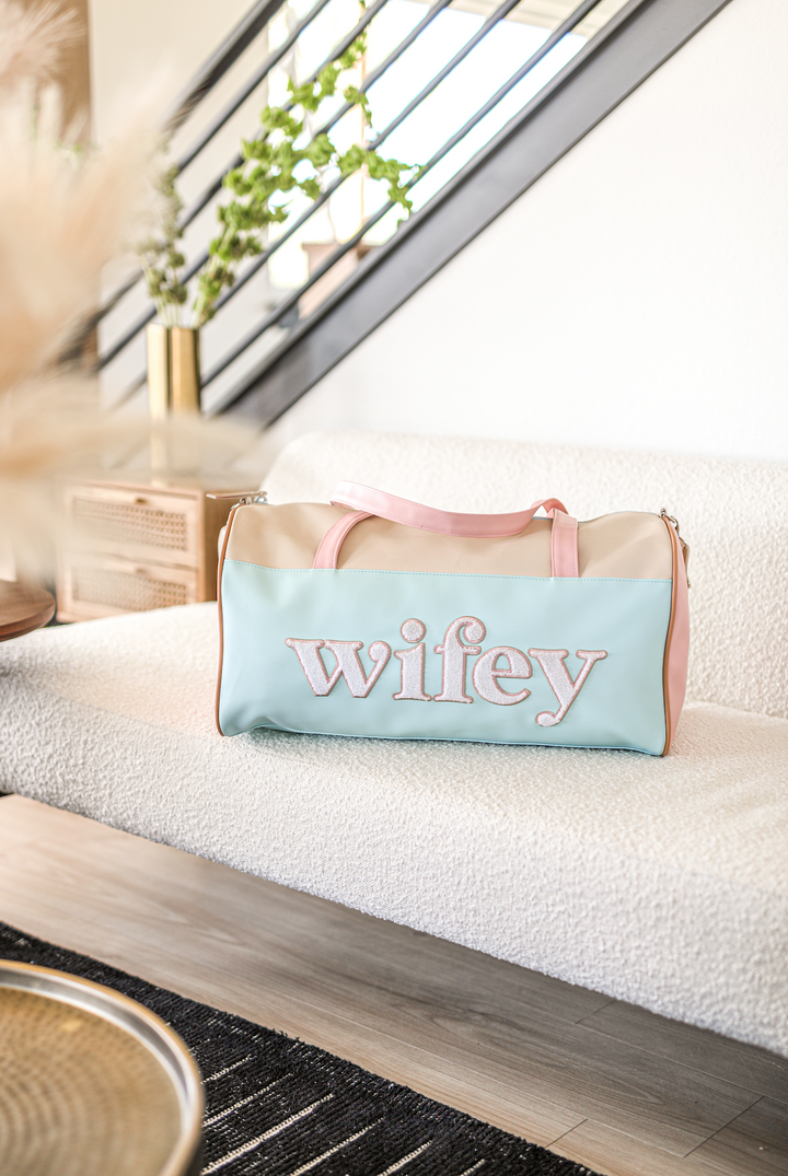 Duffle Bag (Cream/Lt. Blue) - New Wifey Travel